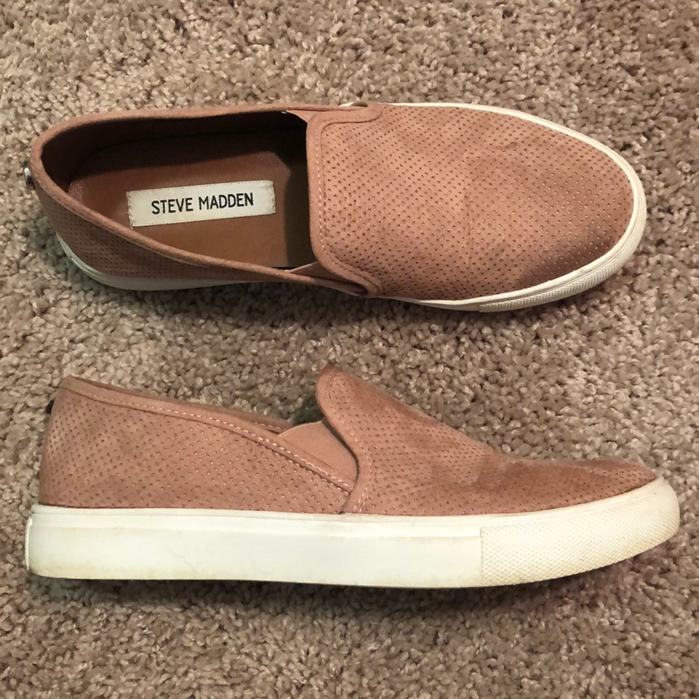Steve Madden blush slip on tennis shoes